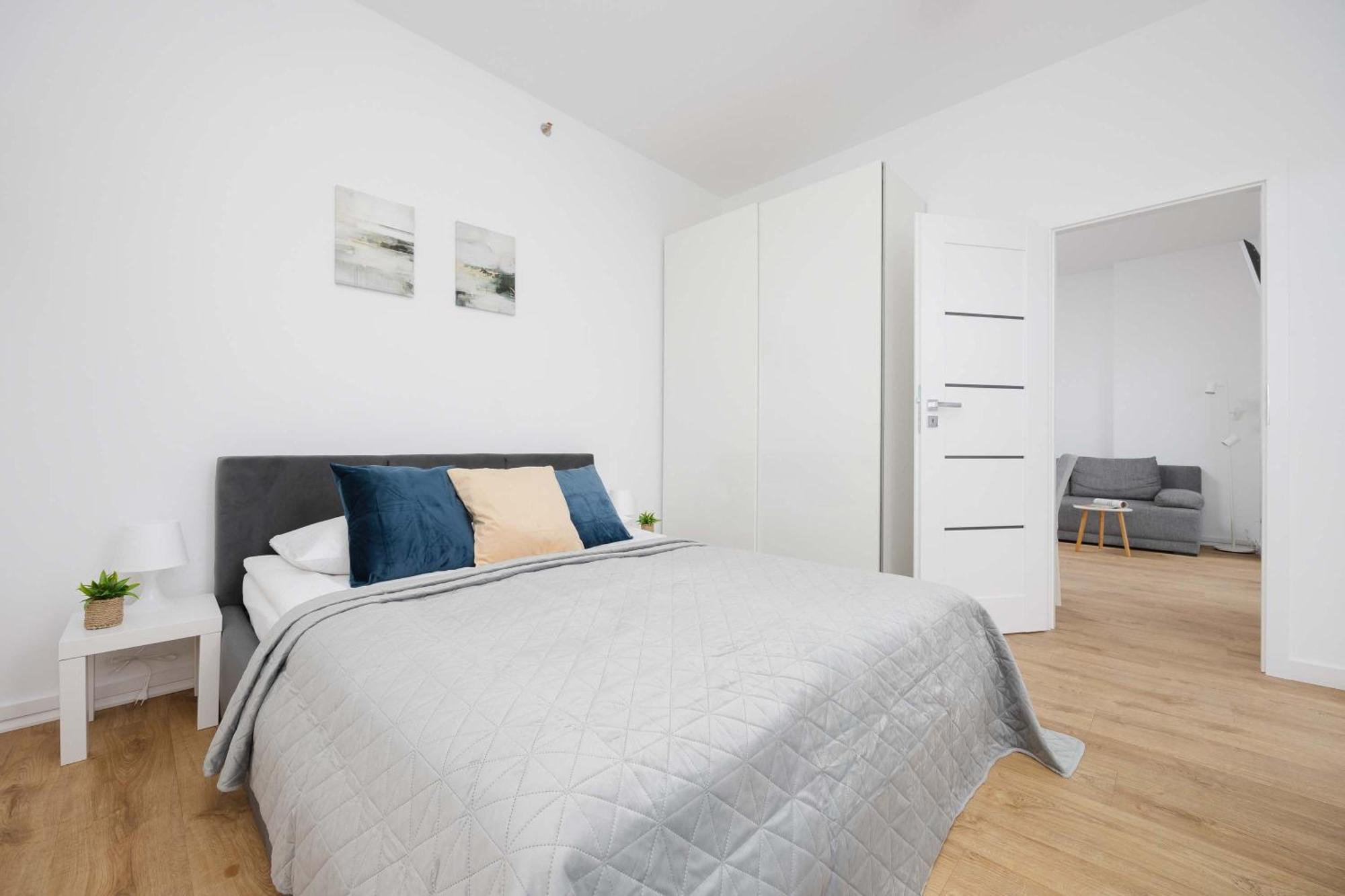 Kasprzaka Near Metro Plocka With Ac And Parking By Rent Like Apartament